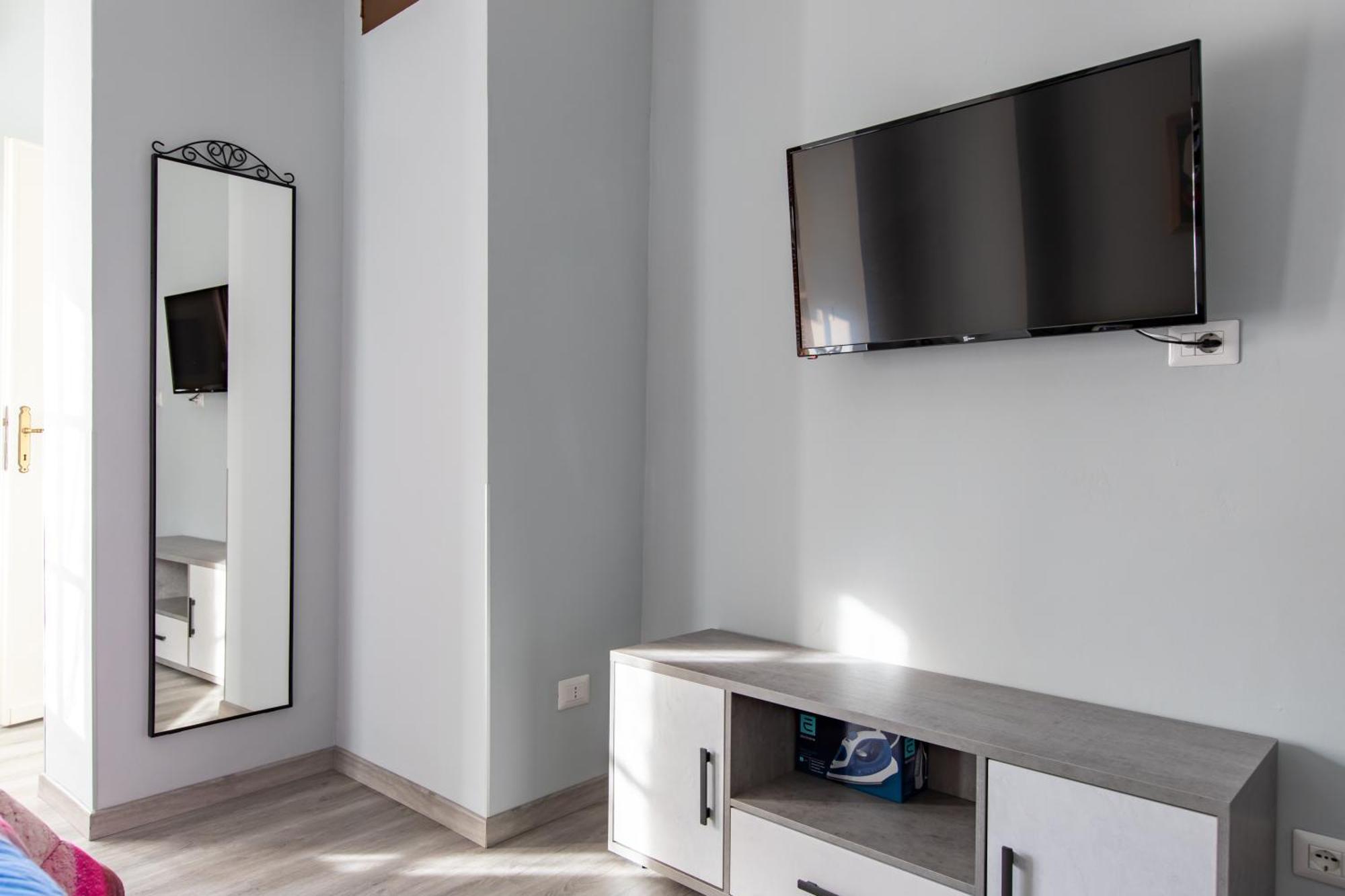 Ferienwohnung Attico Grand Terrace Alba  Exterior foto